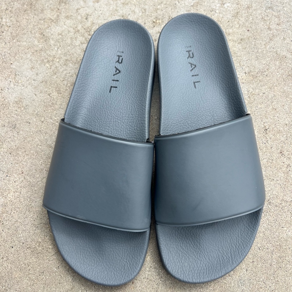 The Rail classic slip on men's slides in gray